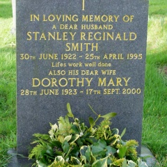 SMITH Stanley Reginald 1922-1995 and his wife Dorothy Mary 1923-2000